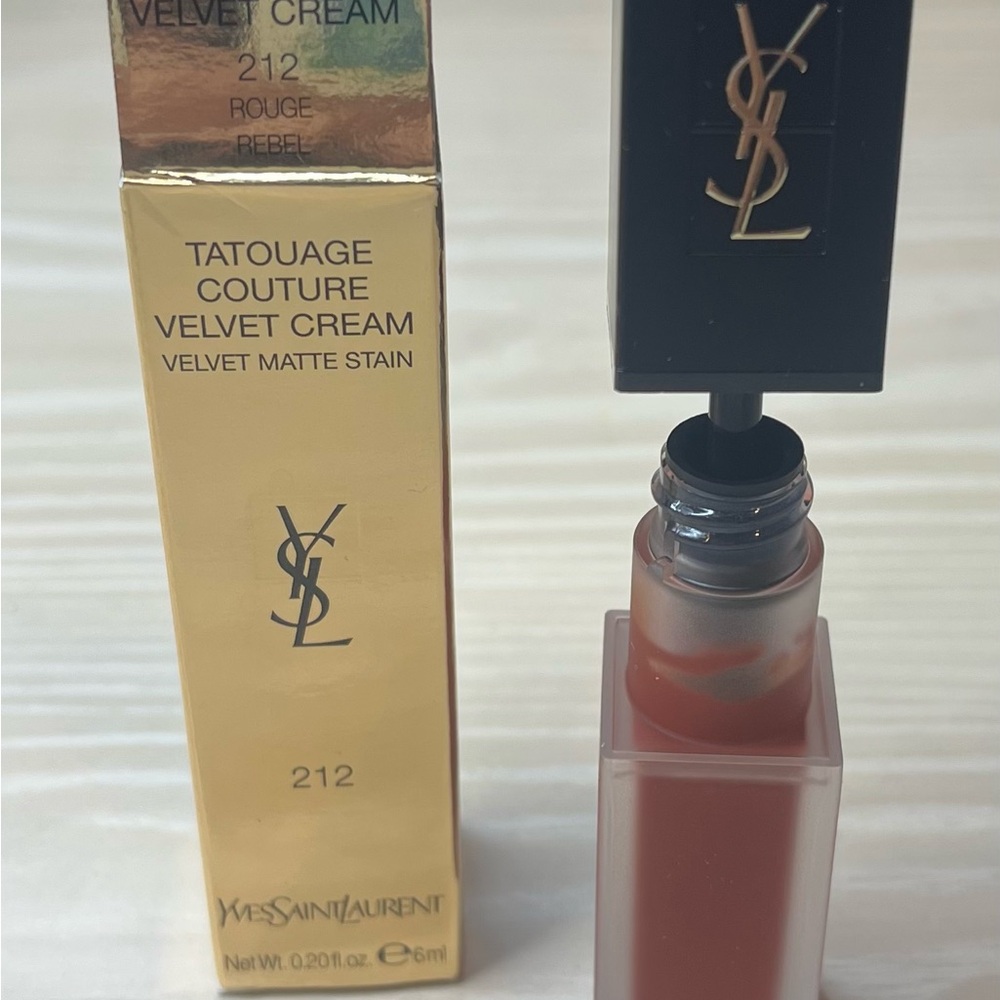 Yves Saint Laurent Tatouage Couture Velvet Cream Lipstick - Rouge Rebel 212 - Picture 3 of 7